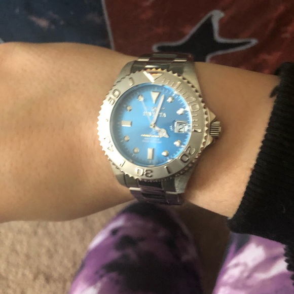 Watch - Picture 3 of 6